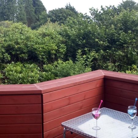 28 Yew Lodge 암로스 외부 사진