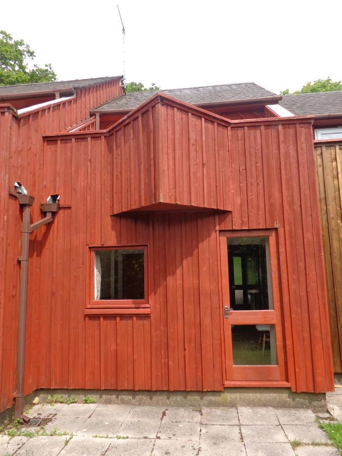 28 Yew Lodge 암로스 외부 사진