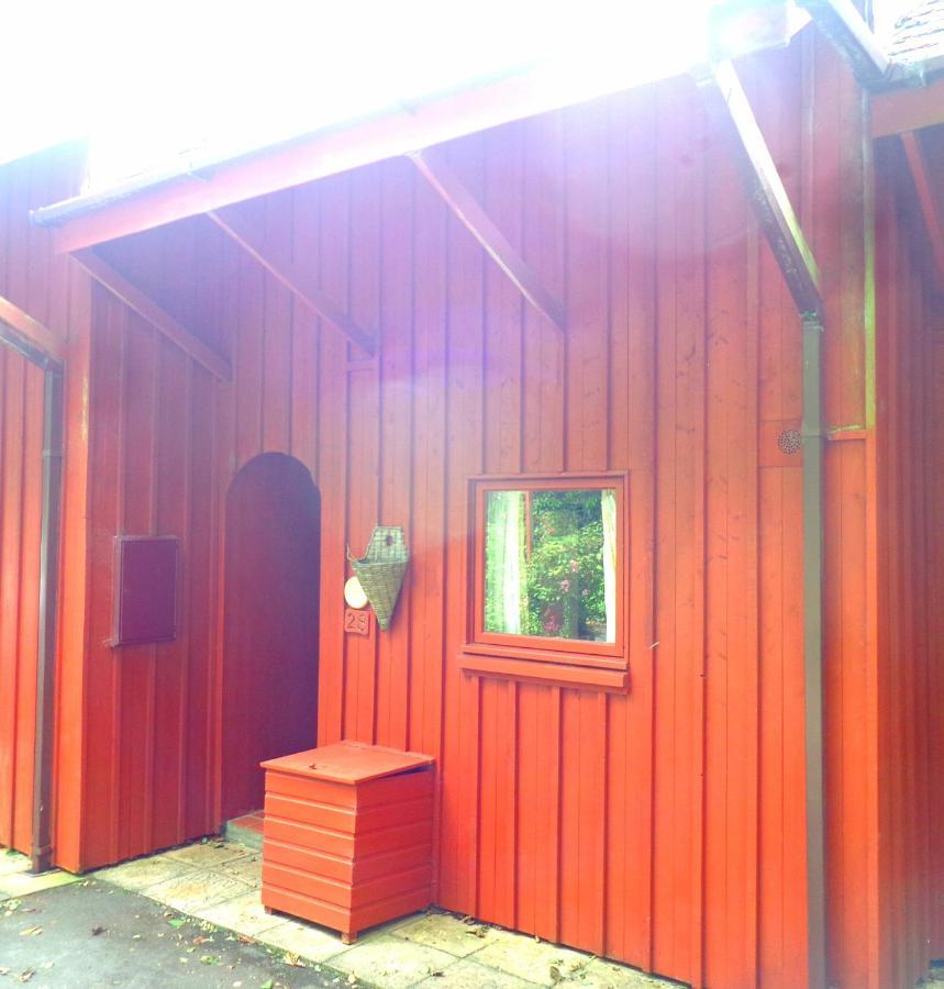 28 Yew Lodge 암로스 외부 사진